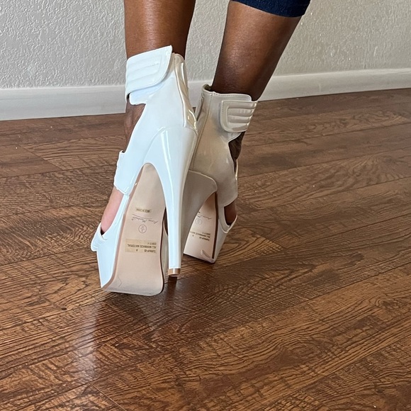 NWOT Anna Michelle white patent white high heels. 6 1/4” heel. Multiple sizes - Picture 3 of 9